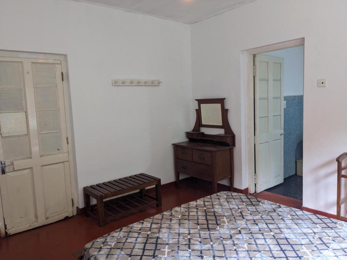 Chilly Croc Hostel Нувара-Елія Екстер'єр фото