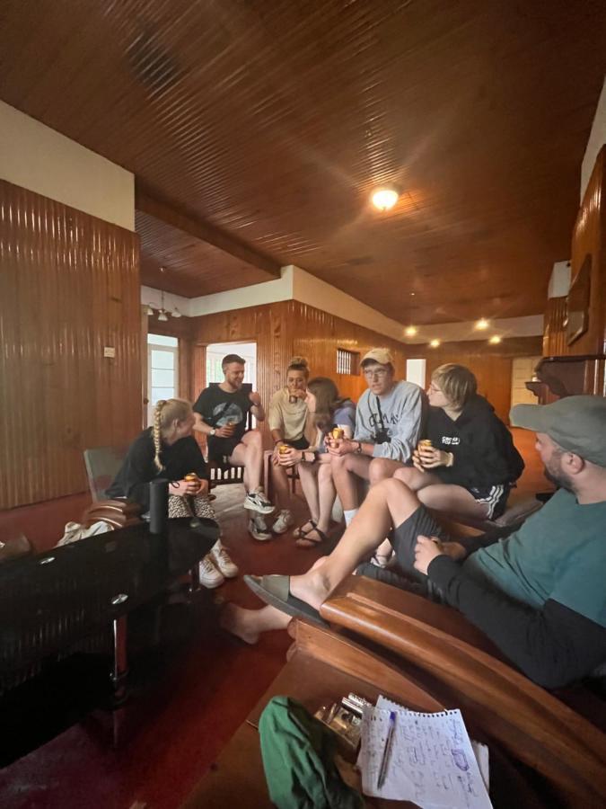 Chilly Croc Hostel Нувара-Елія Екстер'єр фото